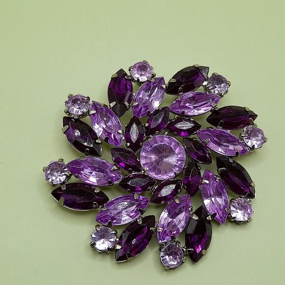 Vintage Purple Lavender Acrylic Rhinestone Brooch, 1990s, 2 1/4 Inches - Picture 10 of 10